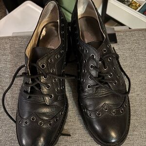 Michael Kors Black Leather Lace-Up Shoes with Eyelet Detail